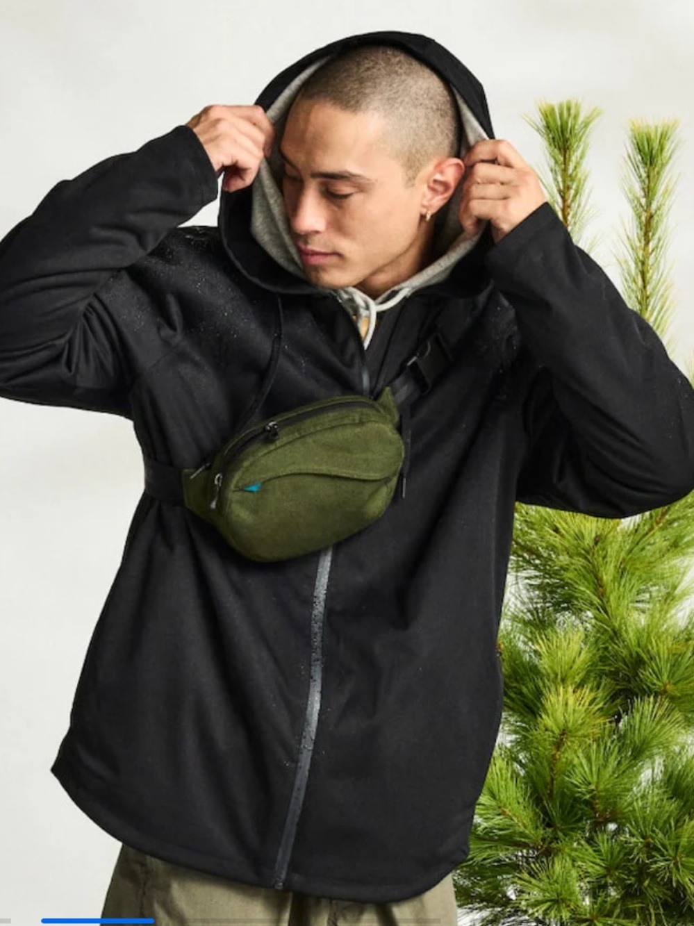 Vessi Men's ‘Overcast’ black Hooded fleece lined waterproof Jacket size M